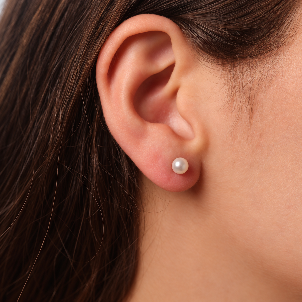 Pearly Stud Earrings