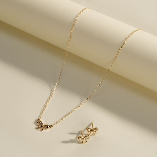 Ribbon Diamond Earrings